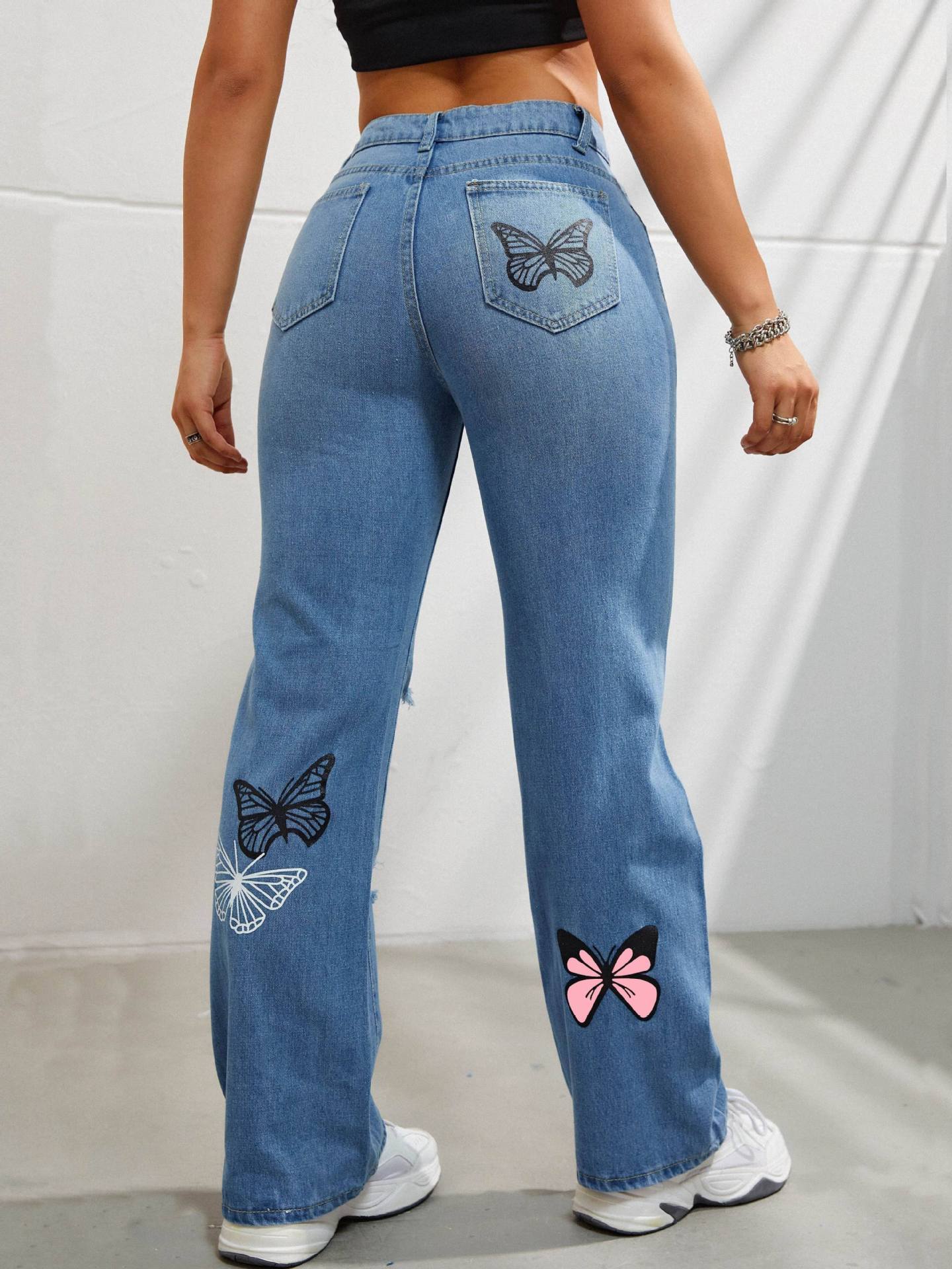 Jean Femme Droit Taille Haute – Motif Papillons & Effet Déchiré