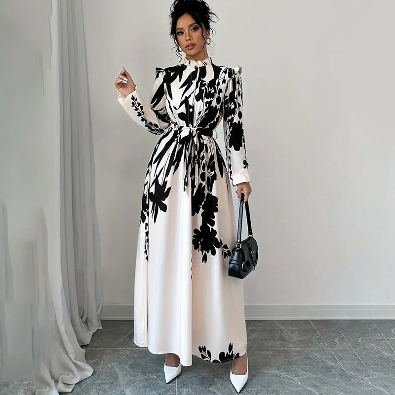 Robe maxi chic imprimée fleurs noires – Manches longues, col montant, look élégant & fluide