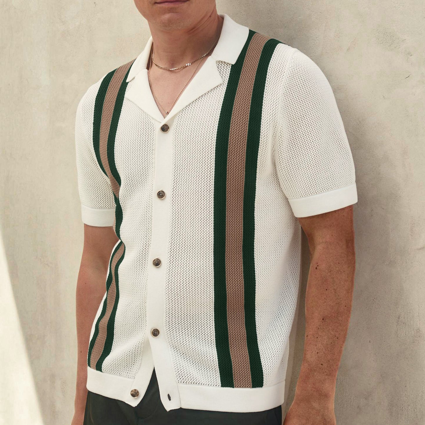 Chemise à Rayures Blanches et Bleues pour Homme - Élégance et Confort