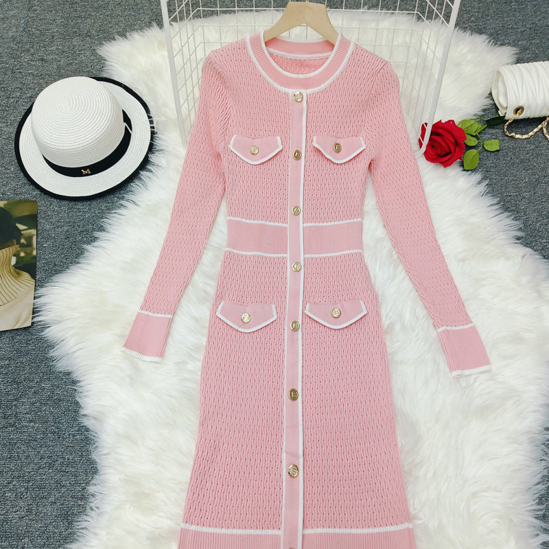 Robe Femme Noire Chic à Boutons Dorés – Style Élegant & Classy | Tenue Automne-Hiver