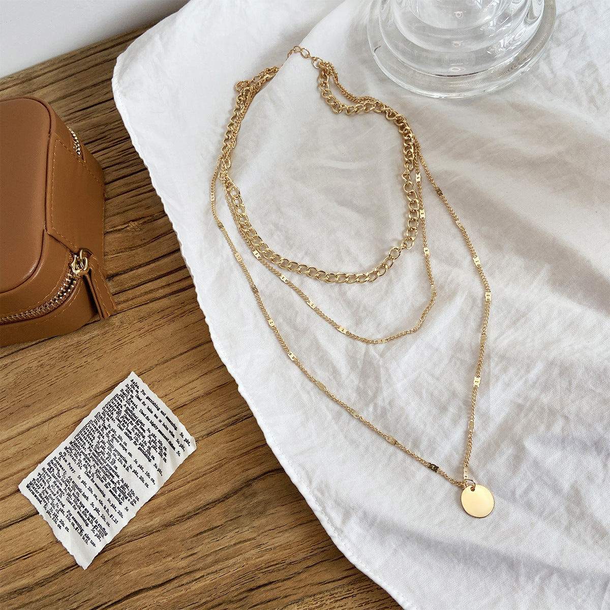 Collier Multi-Rangs Femme – Élégance Dorée & Style Chic
