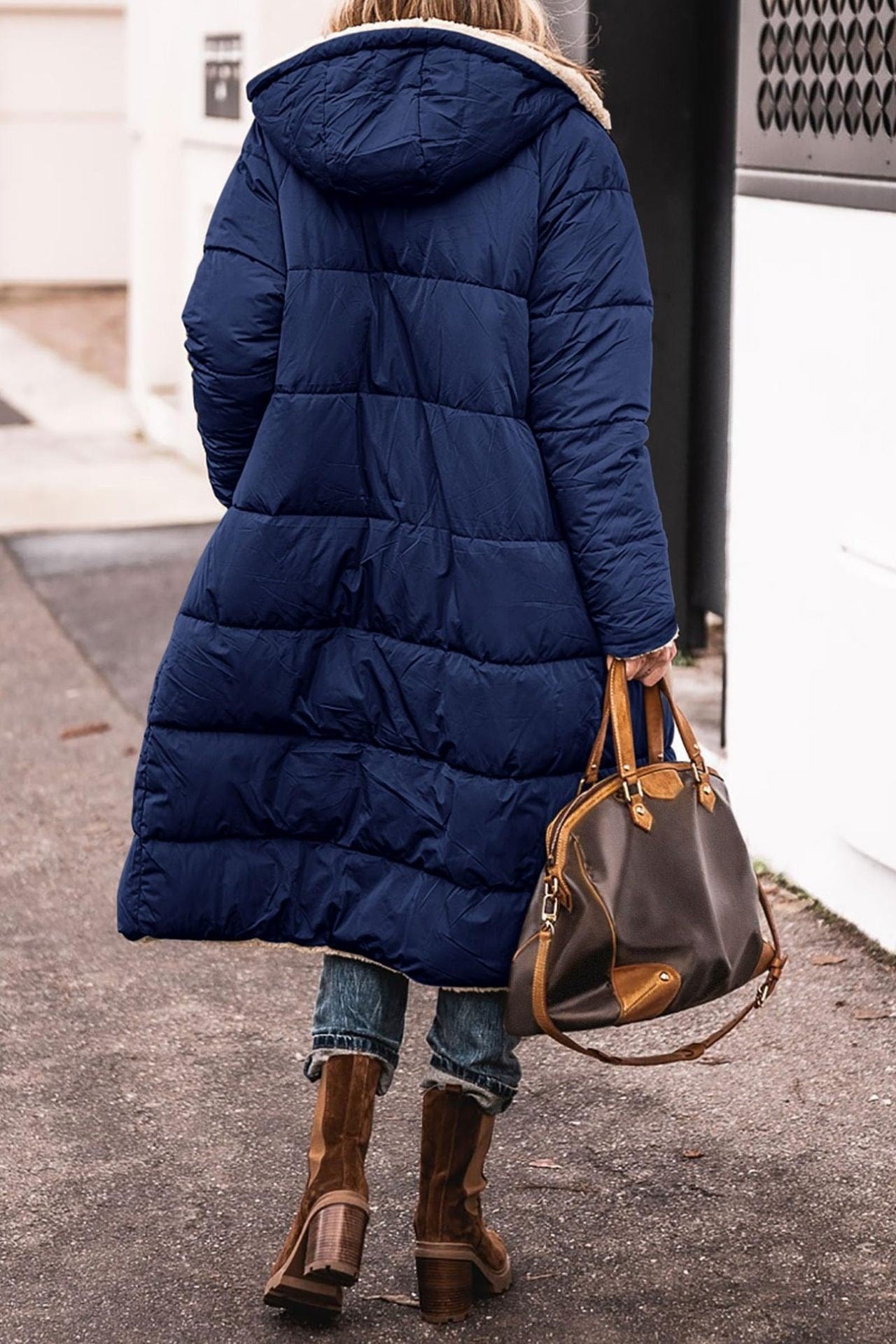 Doudoune Longue Femme Doublée Sherpa – Élégance & Chaleur pour l’Hiver