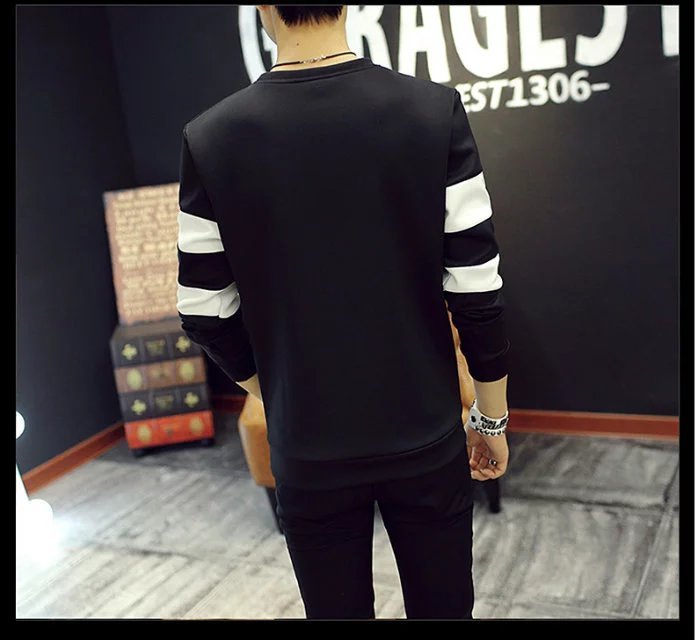 Pull rayé homme noir blanc, style street tendance, dispo immédiate