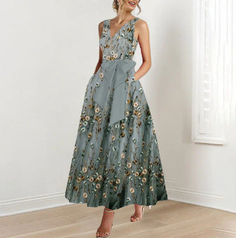 Robe Longue Évasée à Fleurs avec Ceinture – Élégance Printanière