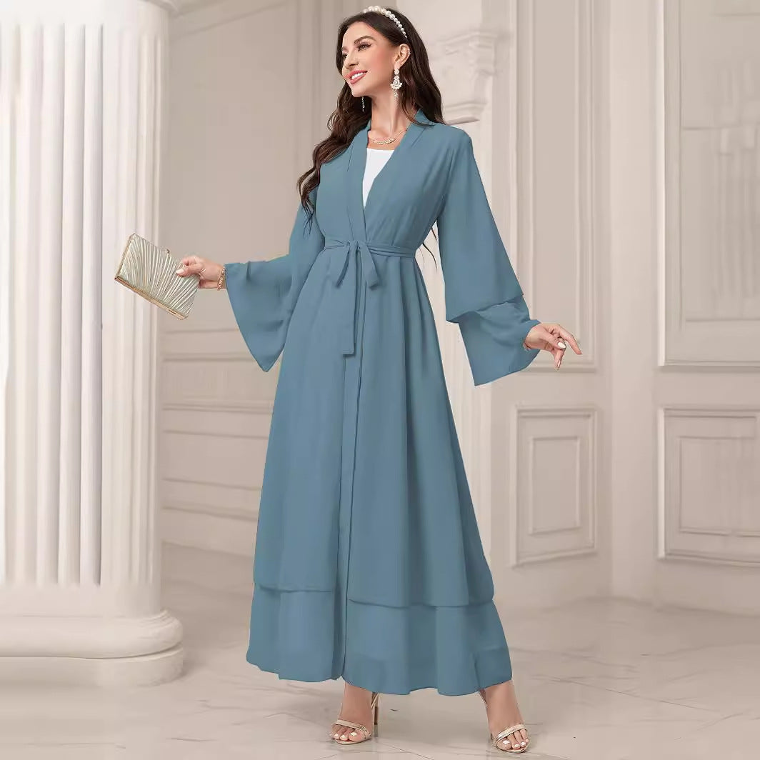 Abaya Moderne Fluide avec Ceinture – Élégance Minimaliste