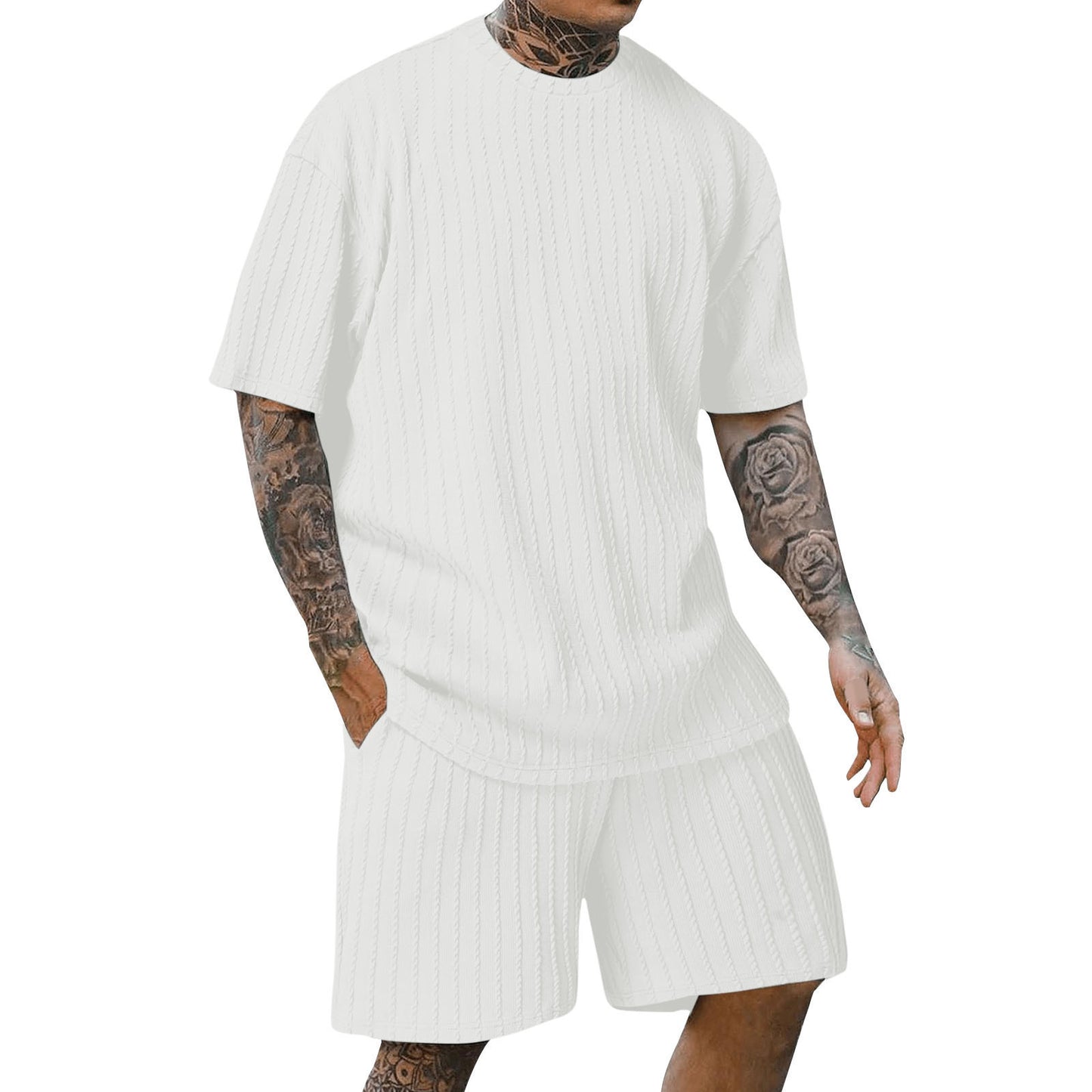Ensemble Homme Décontracté Été - T-shirt Col Rond & Short Motif Rayé | Look Sport & Tendance 2025