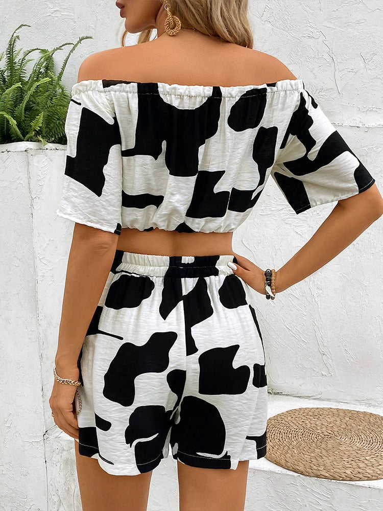 Ensemble Femme Été – Crop Top Froncé + Short Taille Haute | Imprimé Noir & Blanc Tendance
