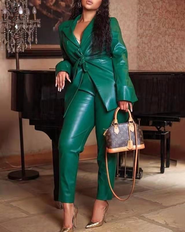 Costume Femme Luxe Simili Cuir – Blazer Cintré + Pantalon Tailleur Chic Vert Émeraude