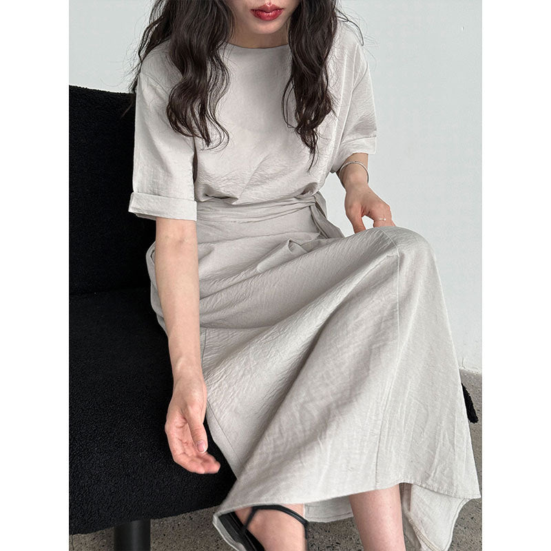 Robe Longue Femme Élégante – Style Minimaliste avec Ceinture Nouée