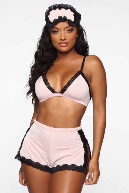 Ensemble Lingerie Satiné 2 Pièces avec Dentelle – Confort & Séduction