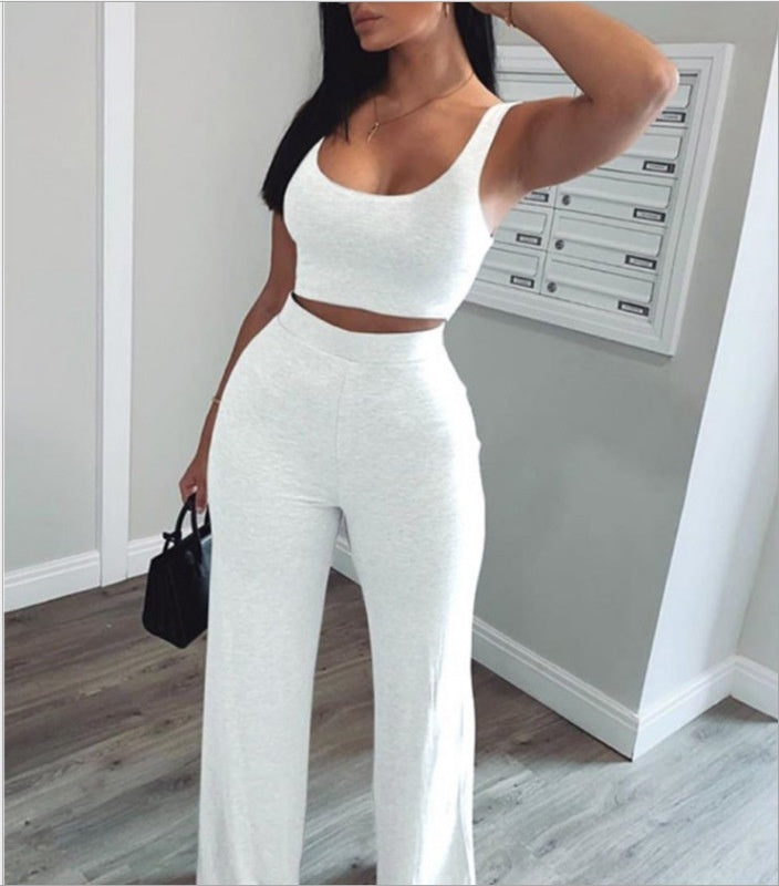 Ensemble côtelé débardeur + pantalon taille haute – look casual chic 2025