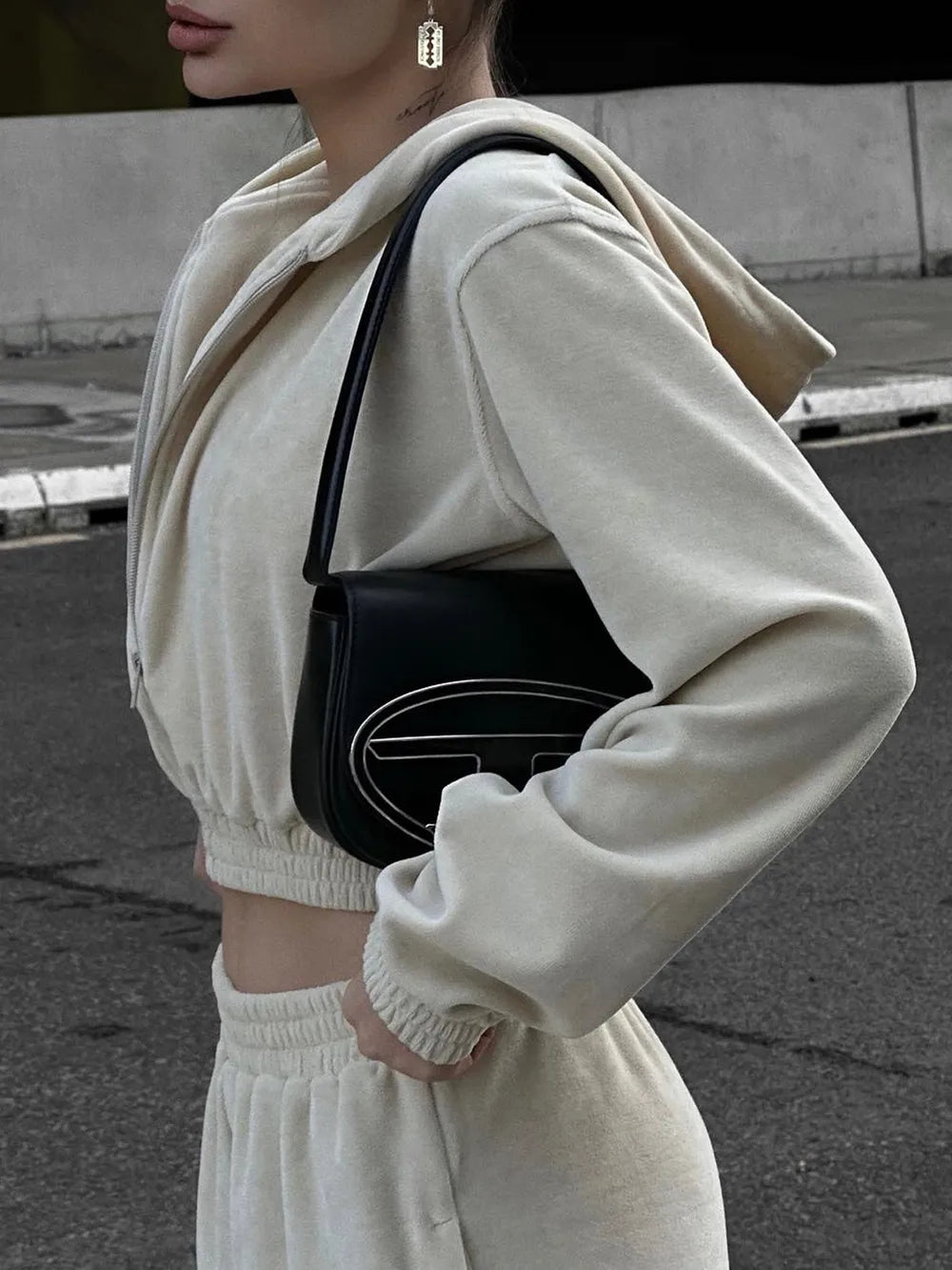 Ensemble Voyage Luxe Femme – Gris Clair Minimaliste