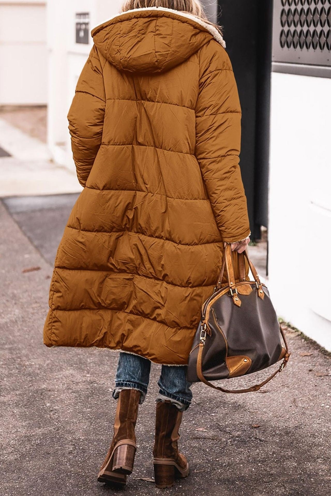 Doudoune Longue Femme Doublée Sherpa – Élégance & Chaleur pour l’Hiver