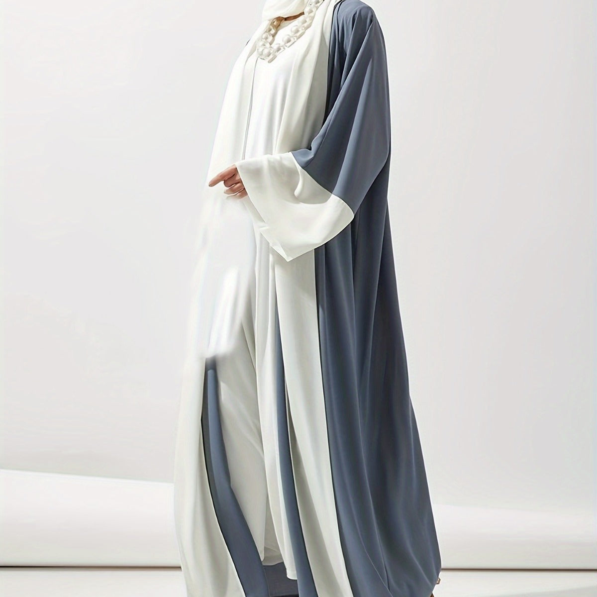 ABAYA ROUGE & BLANC – RAFFINEMENT ET MODERNITÉ