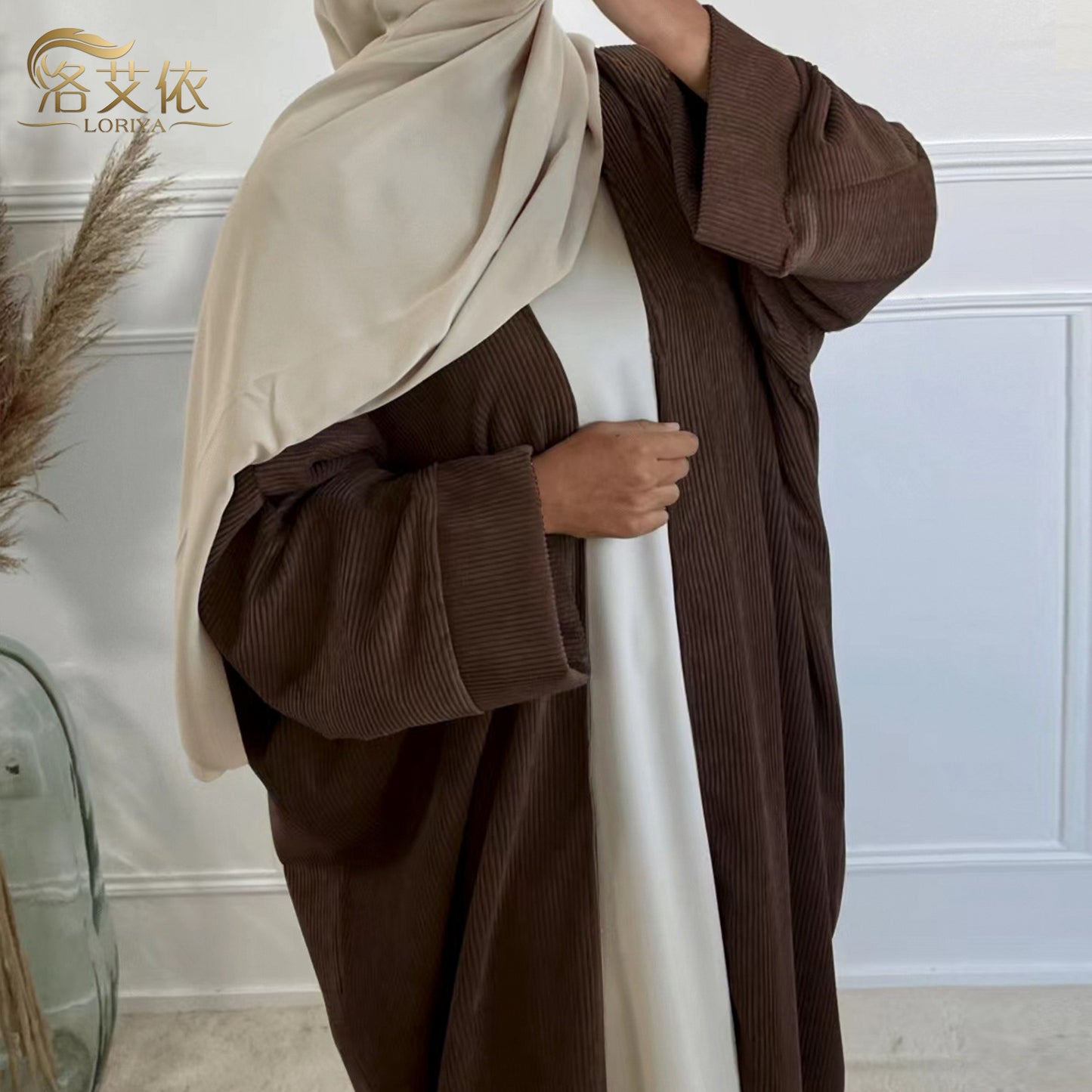 Manteau "Velours Élégance" – Coupe Longue, Tissu Côtelé Luxe