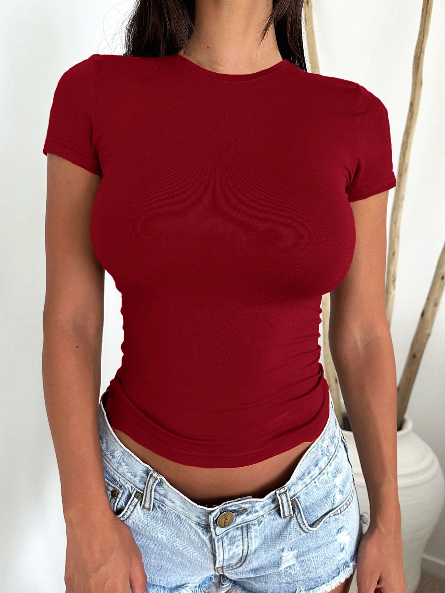 T-shirt moulant femme – Col rond manches courtes | Basique sexy & tendance