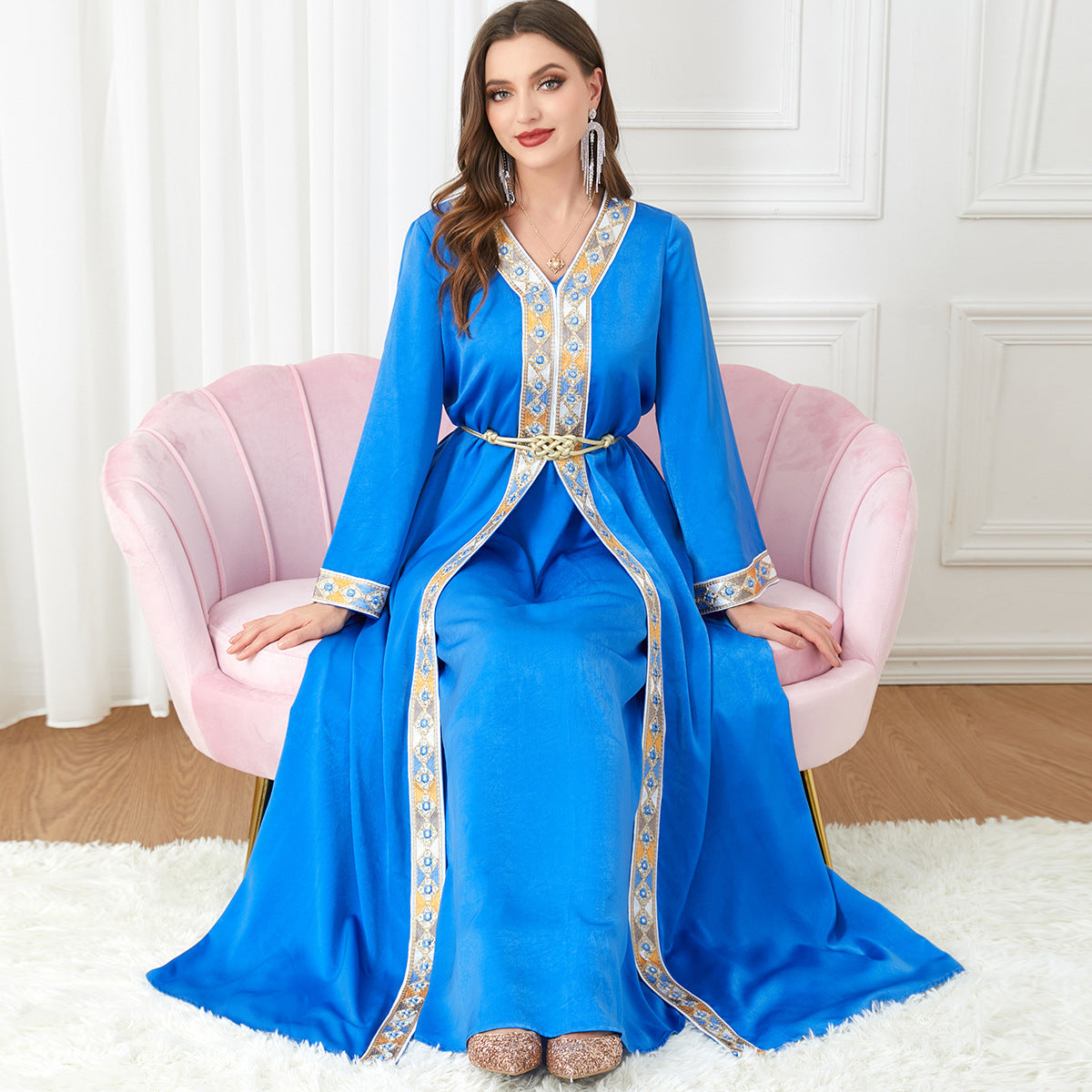 Robe Traditionnelle Enfant – Style Dubaï avec Broderies Dorées