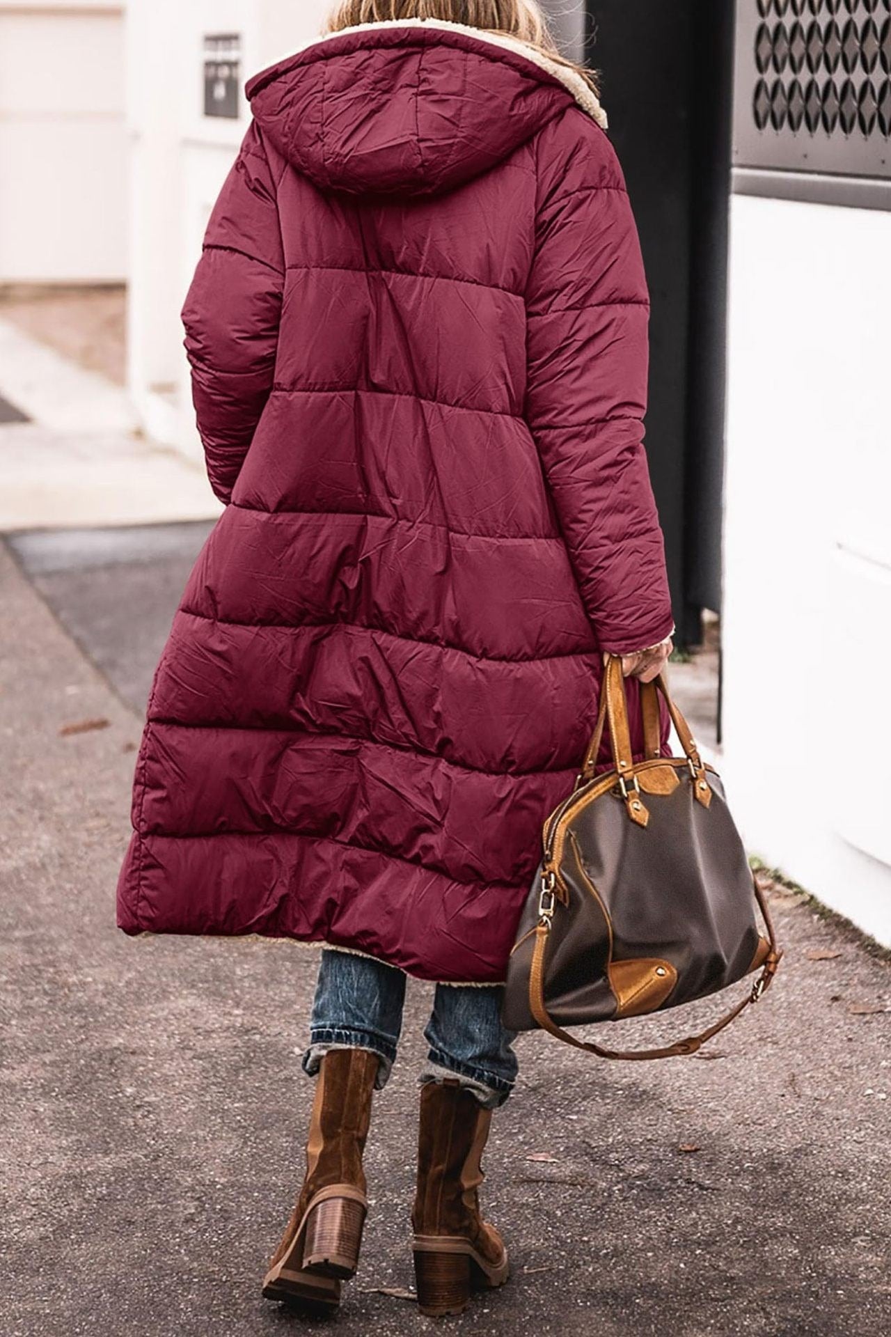 Doudoune Longue Femme Doublée Sherpa – Élégance & Chaleur pour l’Hiver