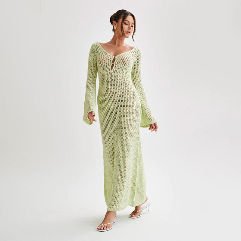 Robe Longue en Crochet – Élégance Naturelle versatile beach cover up, elegant and sophisticated beach sun protection suit