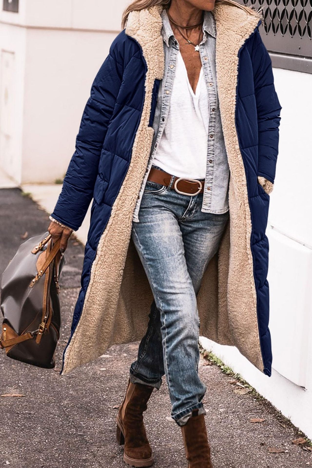 Doudoune Longue Femme Doublée Sherpa – Élégance & Chaleur pour l’Hiver