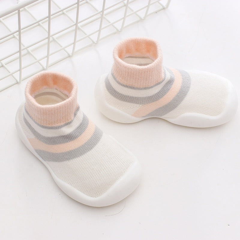 Chaussons‑chaussettes bébé antidérapants – Maille douce & semelle souple pour premiers pas