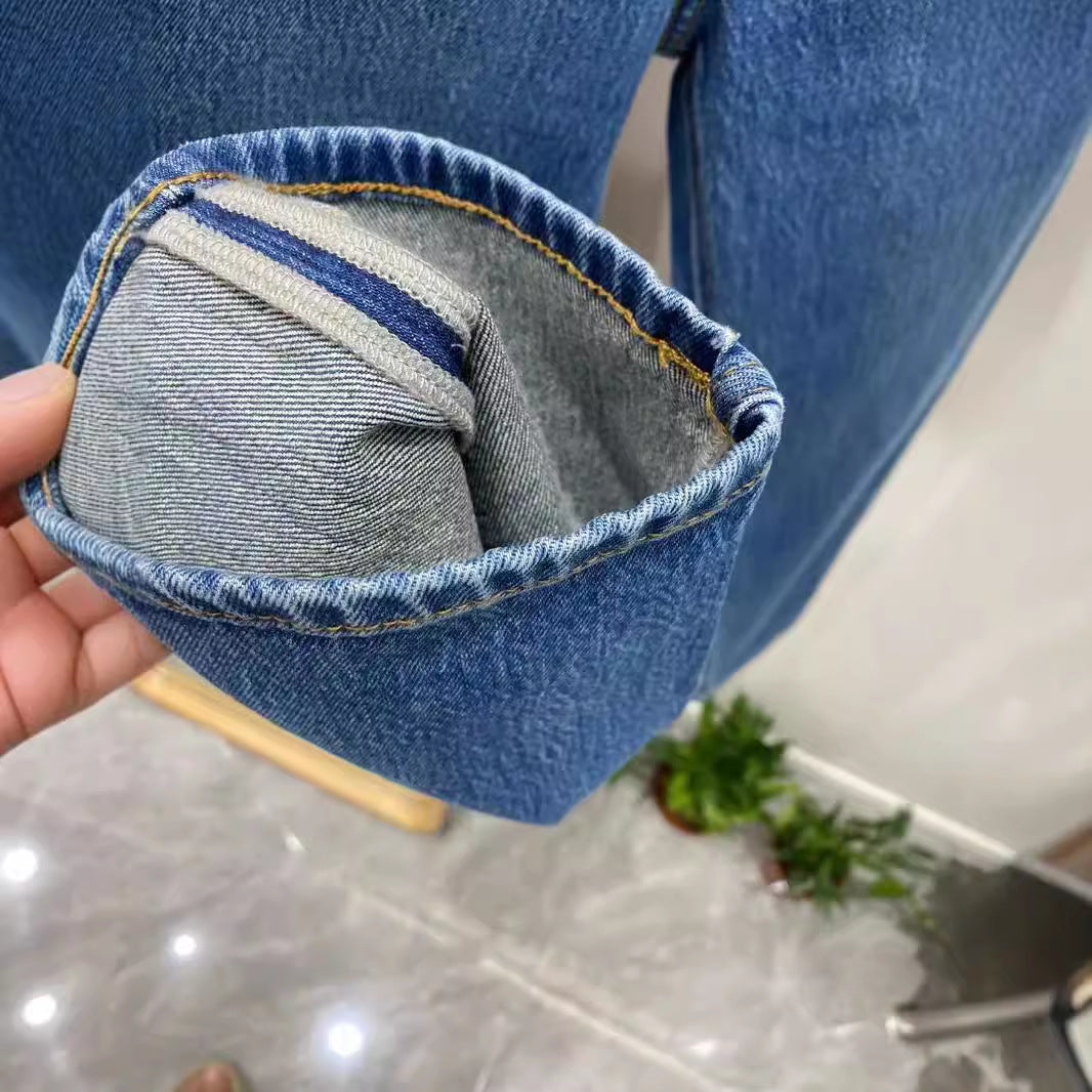 Jean femme taille haute bleu clair – Coupe droite ultra flatteuse
