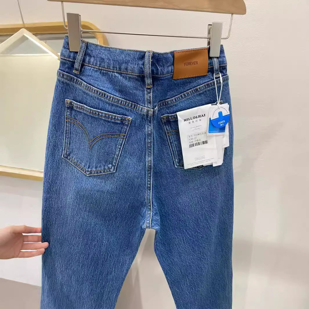Jean femme taille haute bleu clair – Coupe droite ultra flatteuse