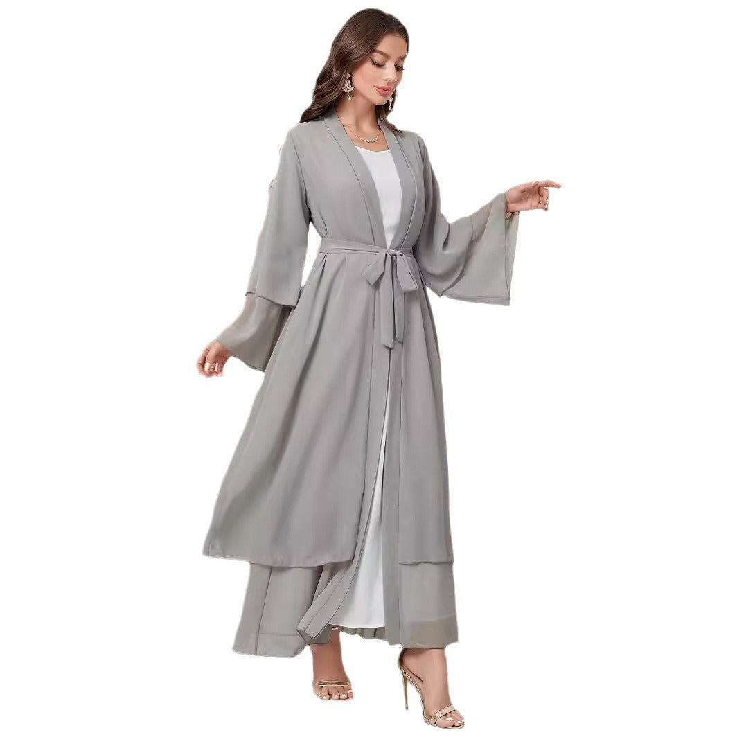 Abaya Moderne Fluide avec Ceinture – Élégance Minimaliste