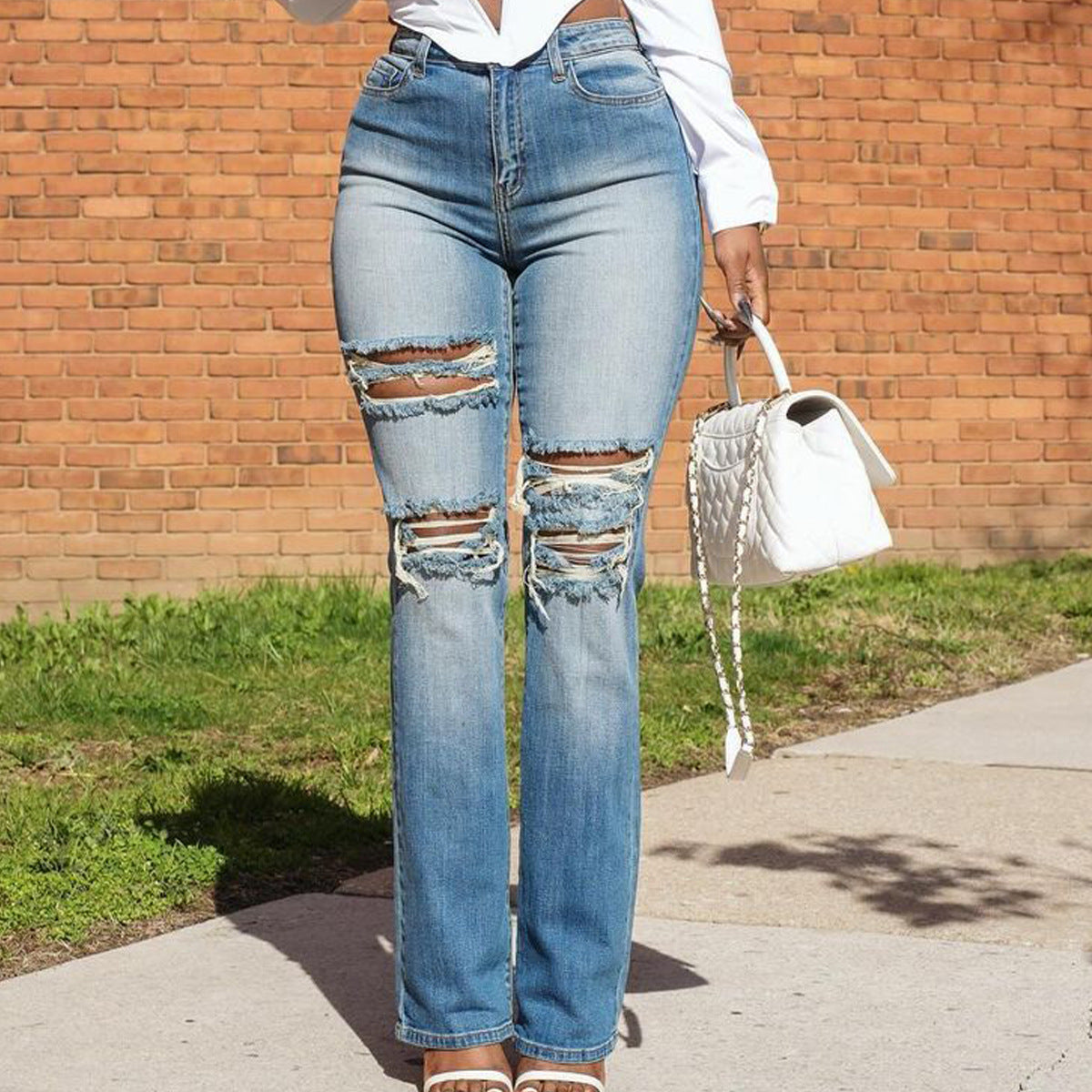 Jean Mom Fit Déchiré – Style Urbain et Tendance