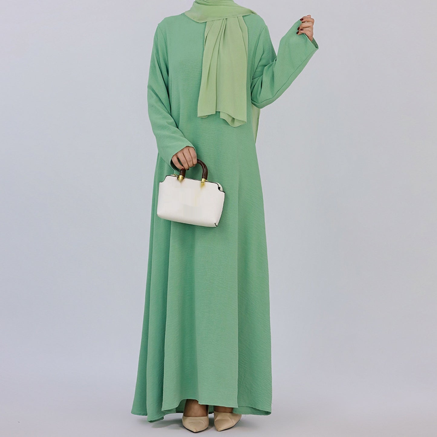 Abaya Fluide Luxe – Confort & Élégance au Quotidien