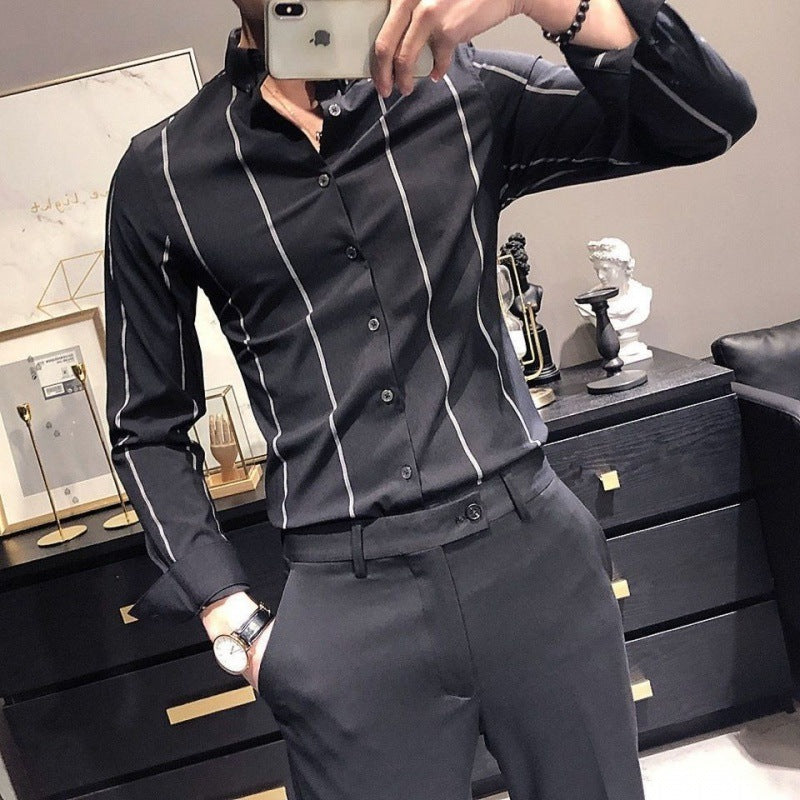 Chemise à Rayures Blanches et Grises pour Homme – Élégance et Modernité