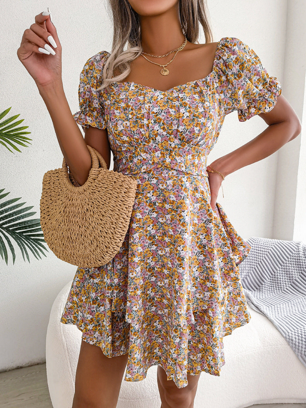 Robe Courte Fleurie – Élégance & Confort pour l’Été