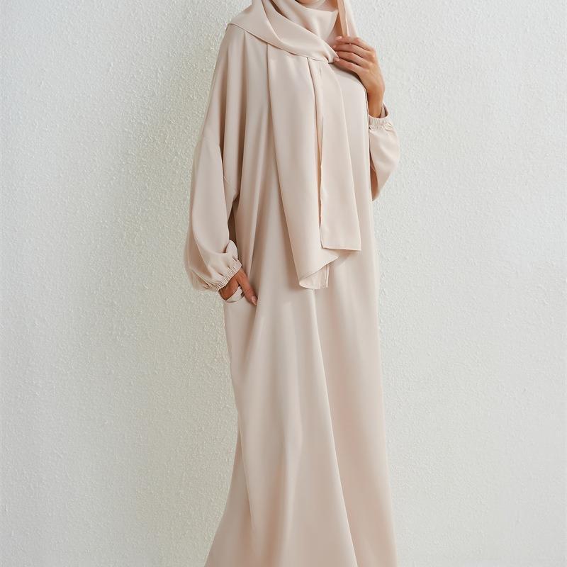 Abaya Nude Élégante avec Hijab Intégré – Minimalisme Chic & Modest Fashion