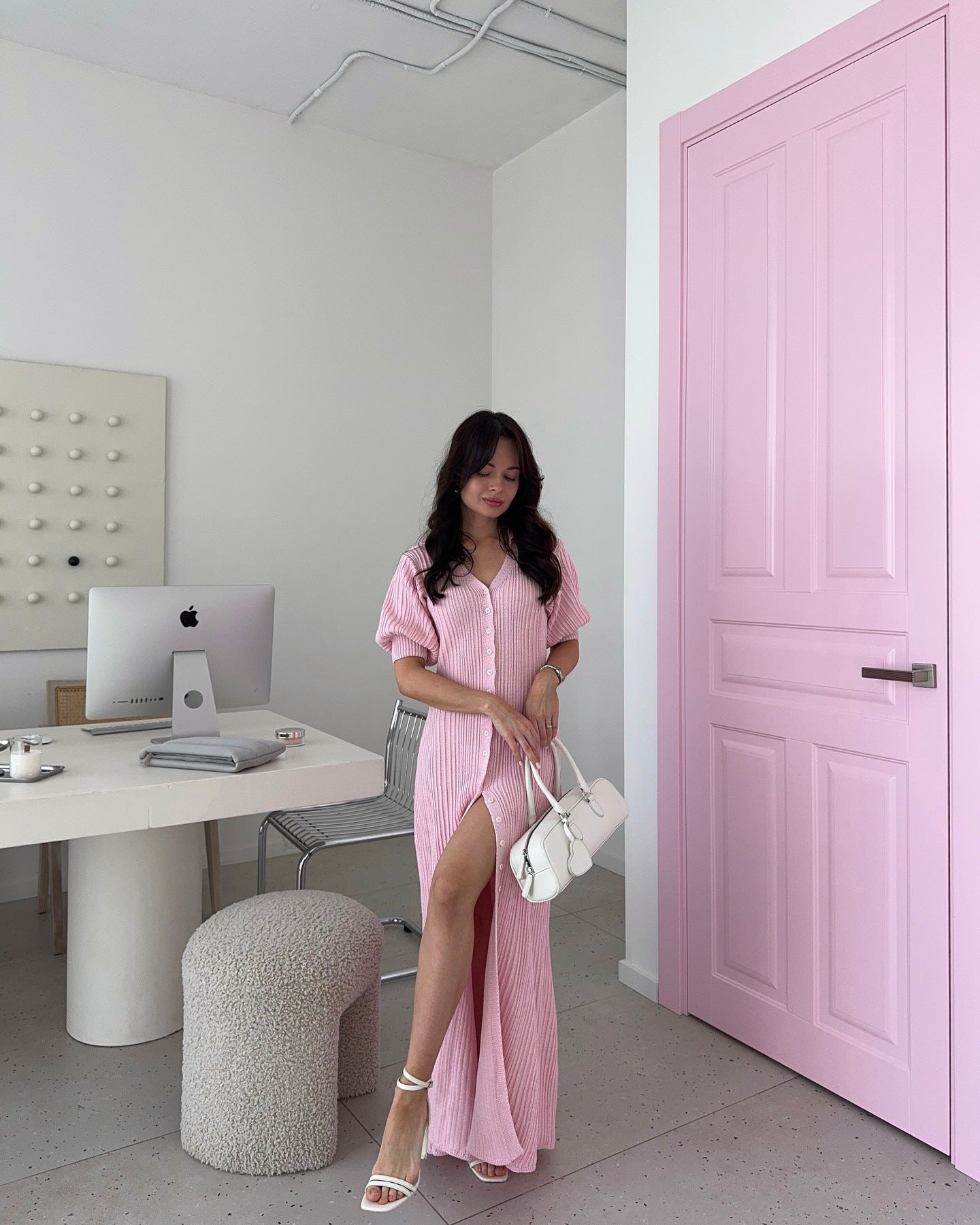 Robe Tricotée à Boutons – Élégance Décontractée