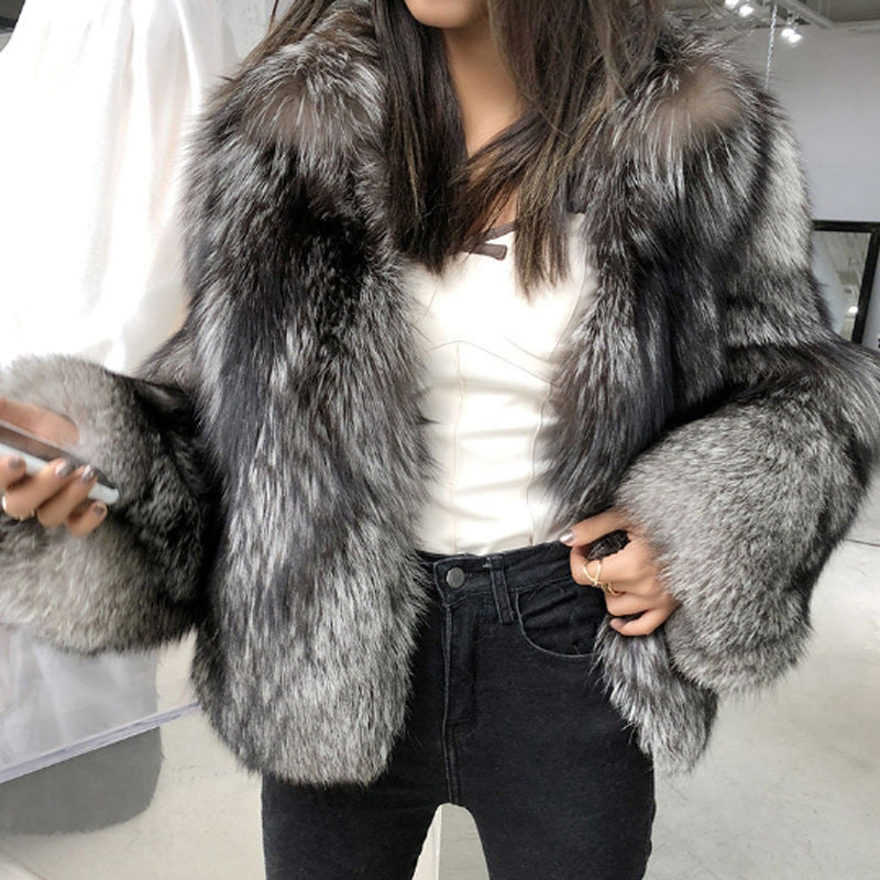 Veste Courte en Fausse Fourrure Luxe – Gris Argenté