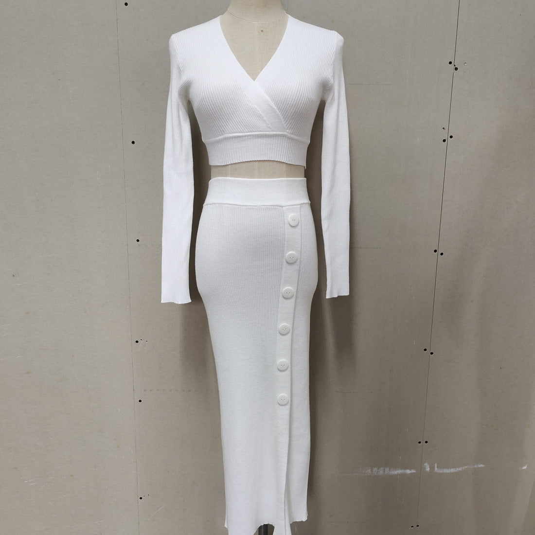 Ensemble Élégance Parisienne – Jupe Fendue & Crop-top Côtelé