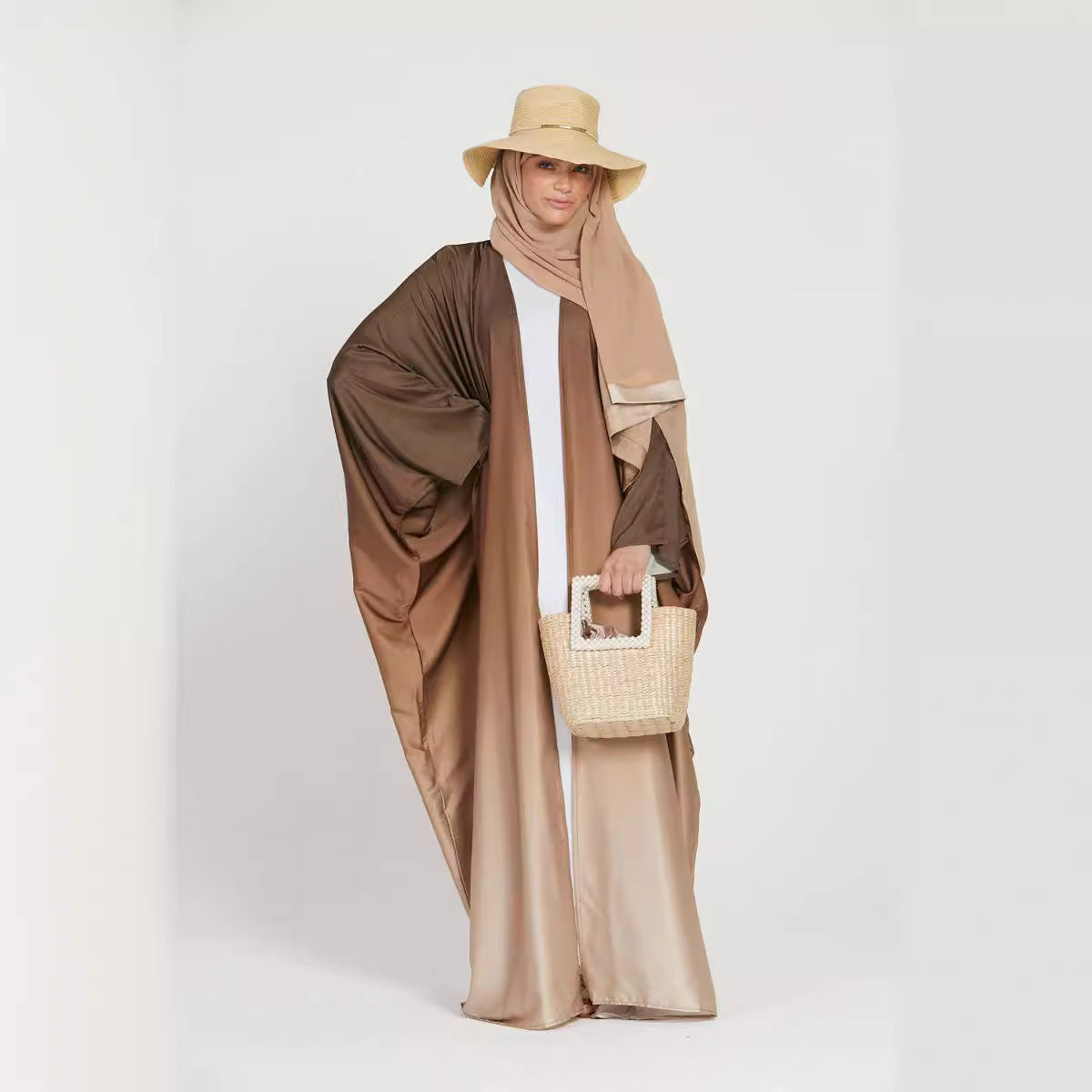 ABAYA ROUGE & BLANC – RAFFINEMENT ET MODERNITÉ