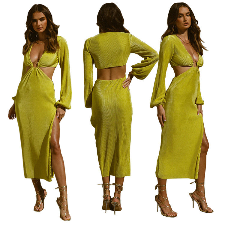 Robe fendue cut-out femme – décolleté plongeant & manches longues, look glamour été 2025