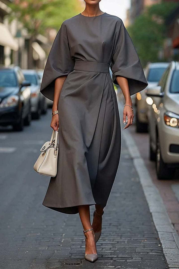 Robe Midi Élégante à Manches Chauve-Souris – Style Chic Urbain
