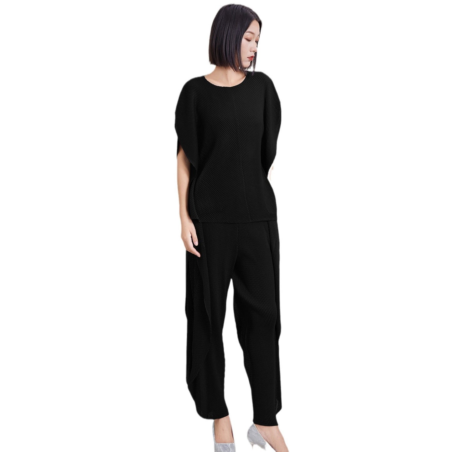 Ensemble Minimaliste Femme – Noir Élégant Plissé | Style Japonais Haute Qualité
