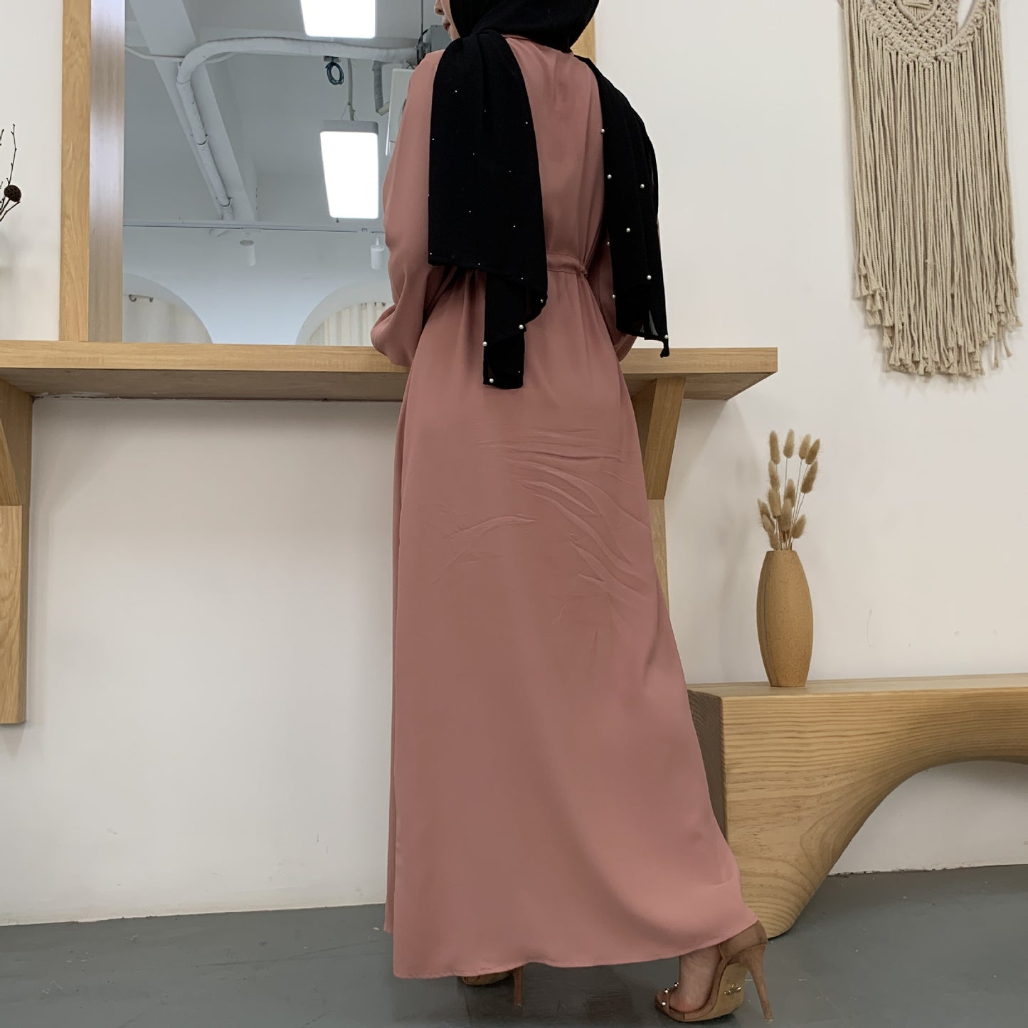 Robe Longue Abaya Élégante – Boutons & Ceinture Ajustable