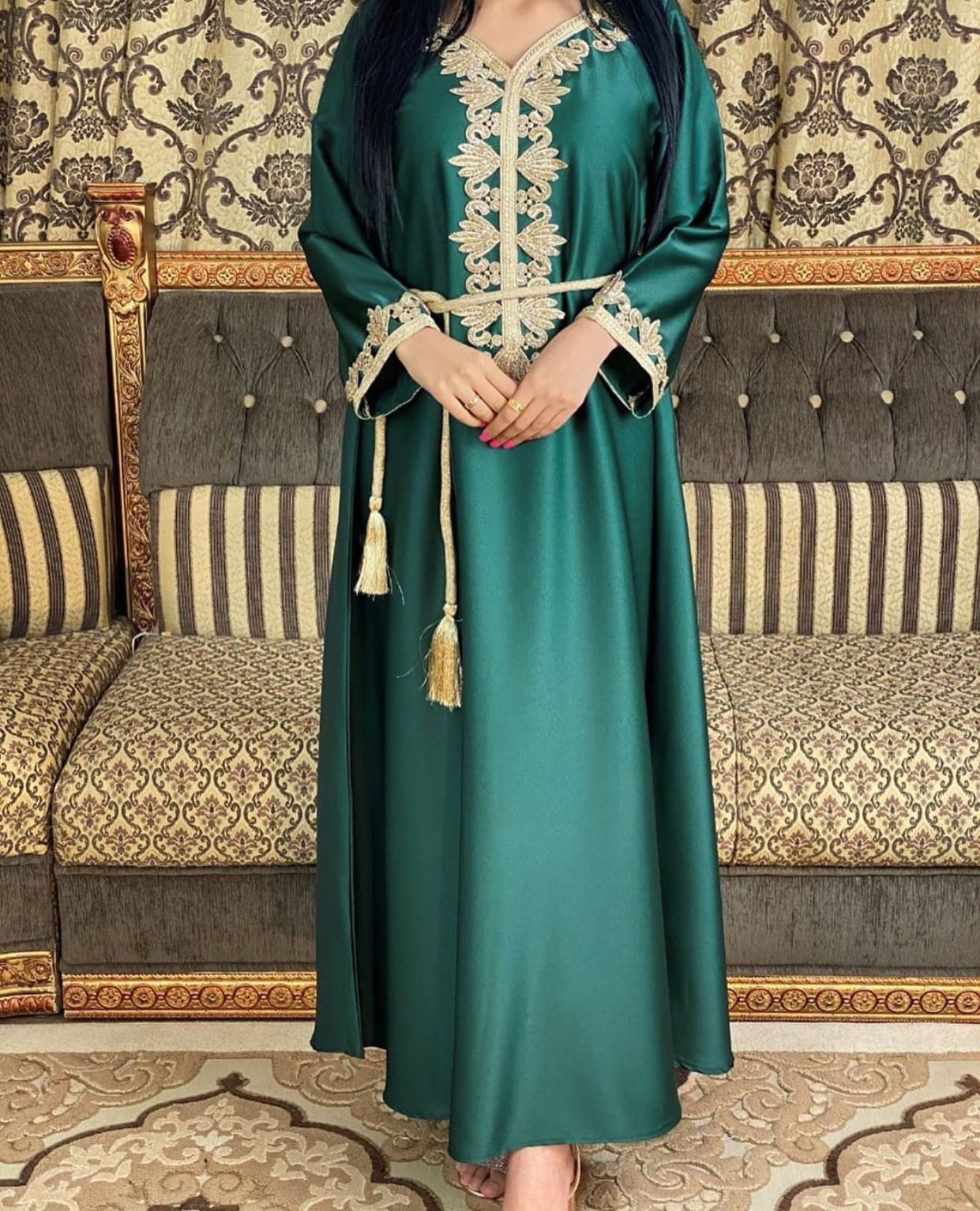 Caftan Bordeaux Classique – Broderie Dorée Manuelle