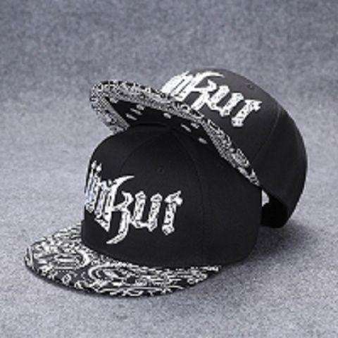 Casquette Snapback Streetwear – Un Style, Mille Attitudes