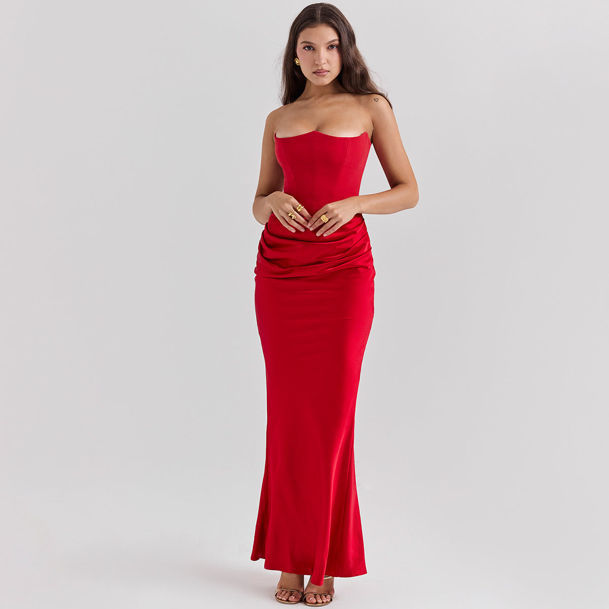 Robe de Soirée Bustier Rouge – Élégance Glamour & Silhouette Sculptée