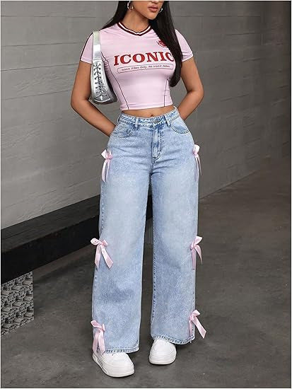 JEAN LARGE DÉLAVÉ BLEU CLAIR – COUPE MODERNE TAILLE HAUTE