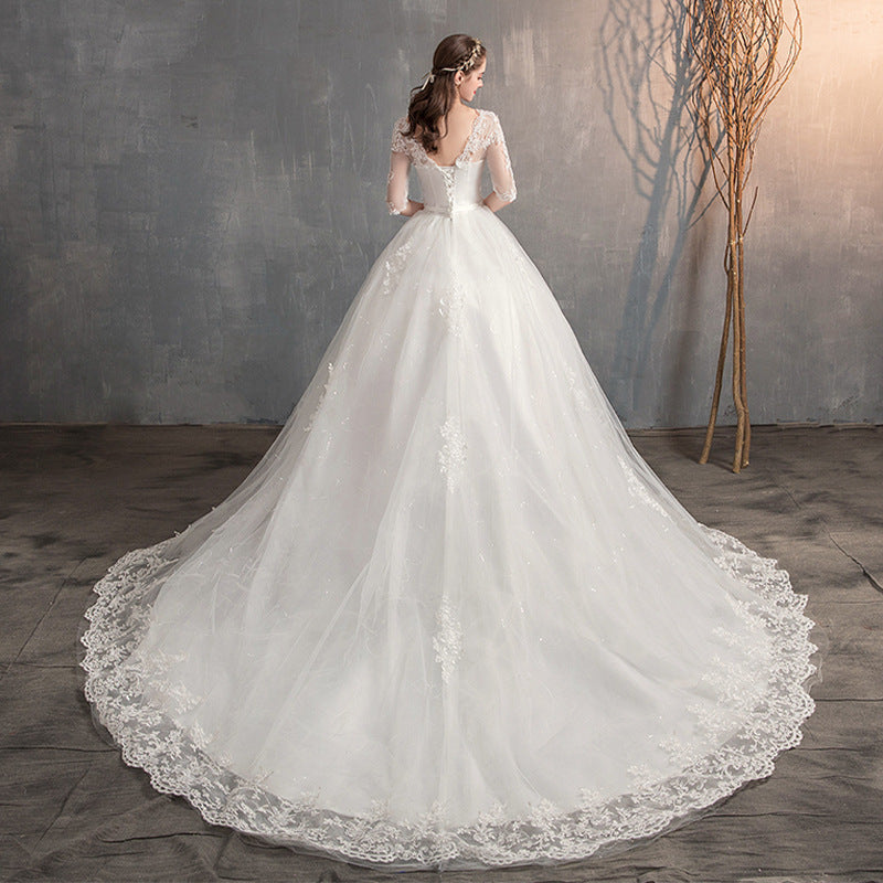 Robe de Mariée Princesse avec Traîne – Élégance et Raffinement ✨