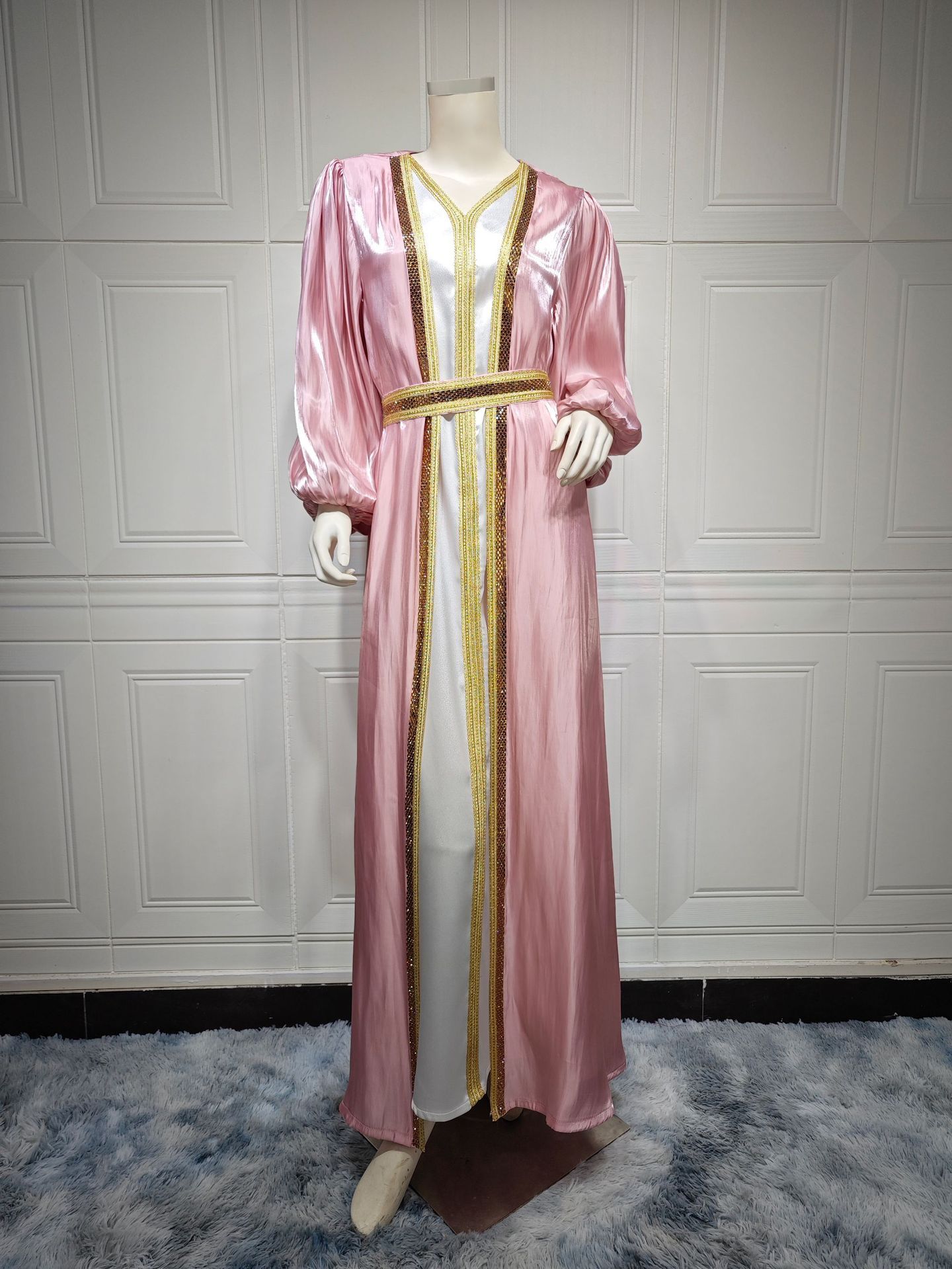Robe Orientale Élégante – Style Chic & Raffiné