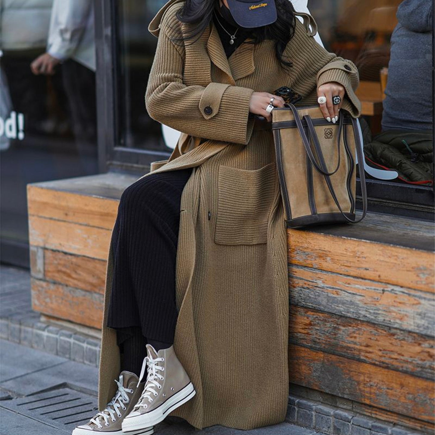 Manteau Long en Maille Épaisse – Élégance & Confort Urbain