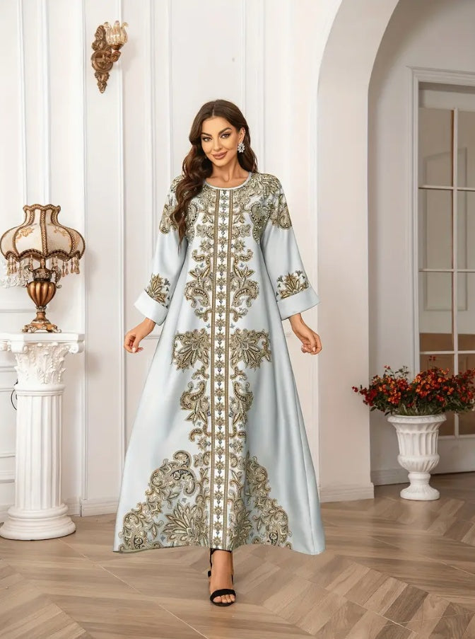 Robe Longue Orientale Femme – Style Arabe Élégant avec Motifs Imprimés – Tenue Chic et Traditionnelle