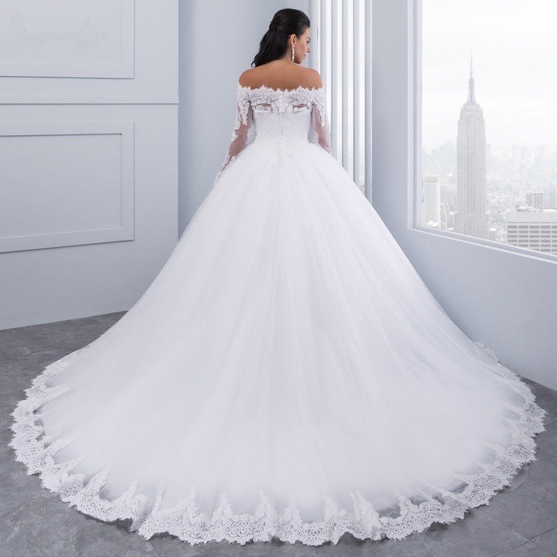 Robe de Mariée Princesse avec Longue Traîne – Élégance et Glamour Royal ✨